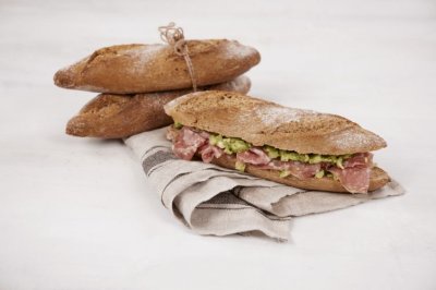 Grov baguette - Velg pålegg